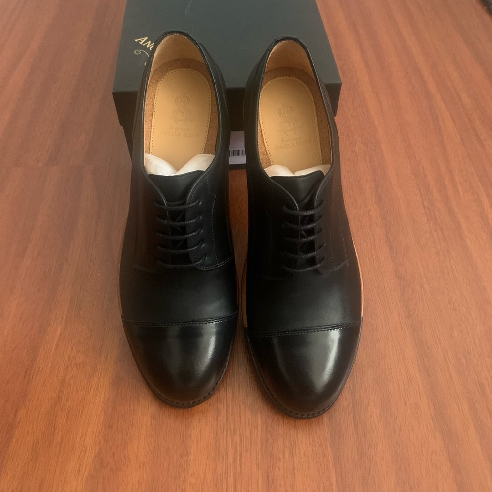 BRAND NEW Pair -The Office of Angela Scott Mr. Franklin -Size 39